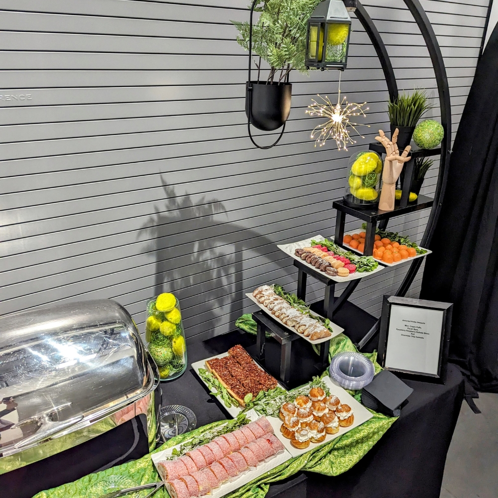 assorted_petite_desserts_catering