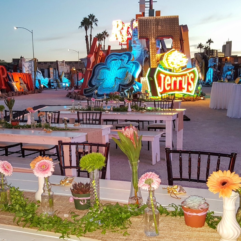 downtown_wedding_catering_for_outdoor_receptions