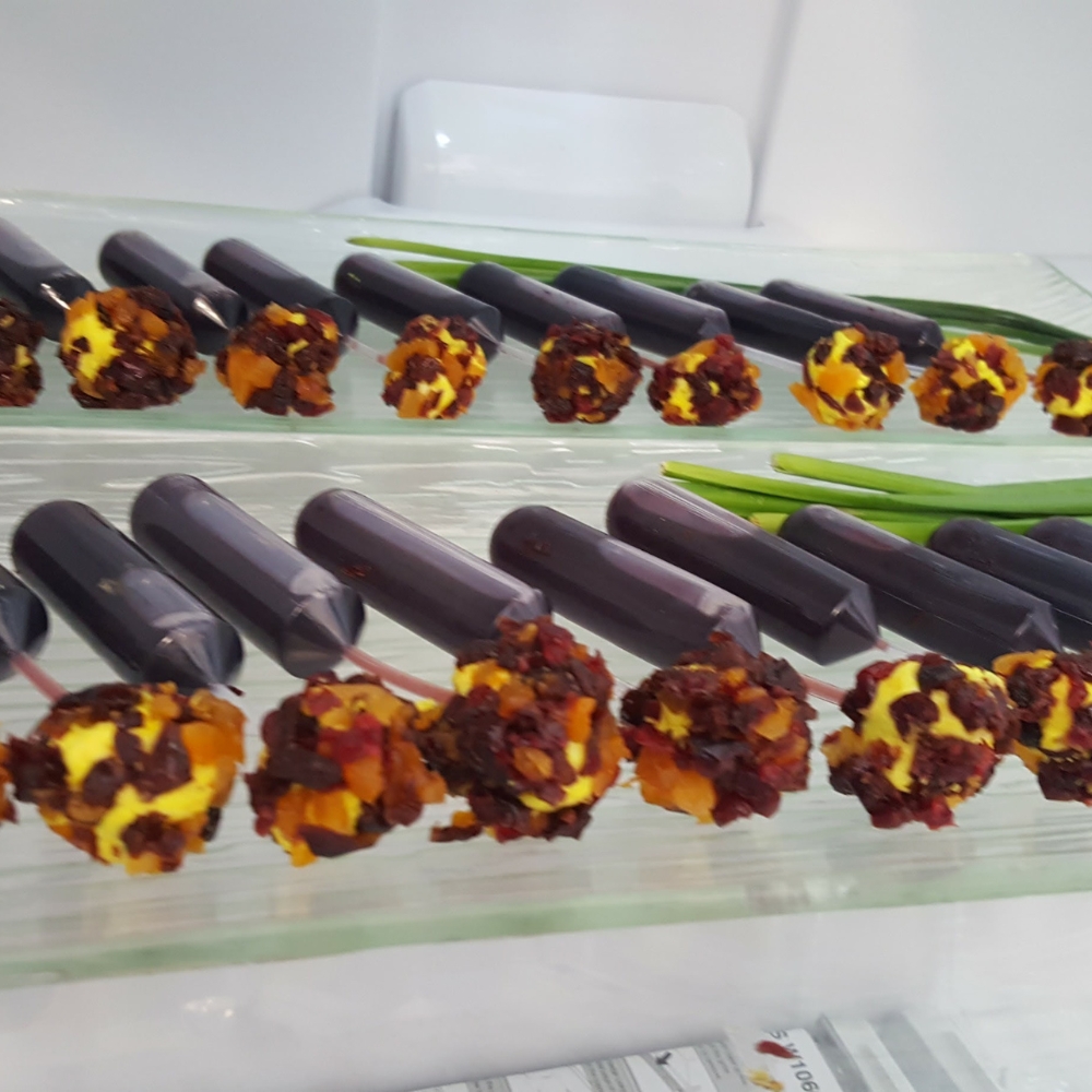 hotel_suite_catering_with_international_cuisine