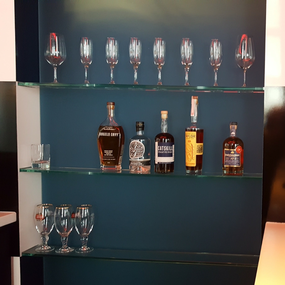 hotel_suite_catering_with_wine_pairing