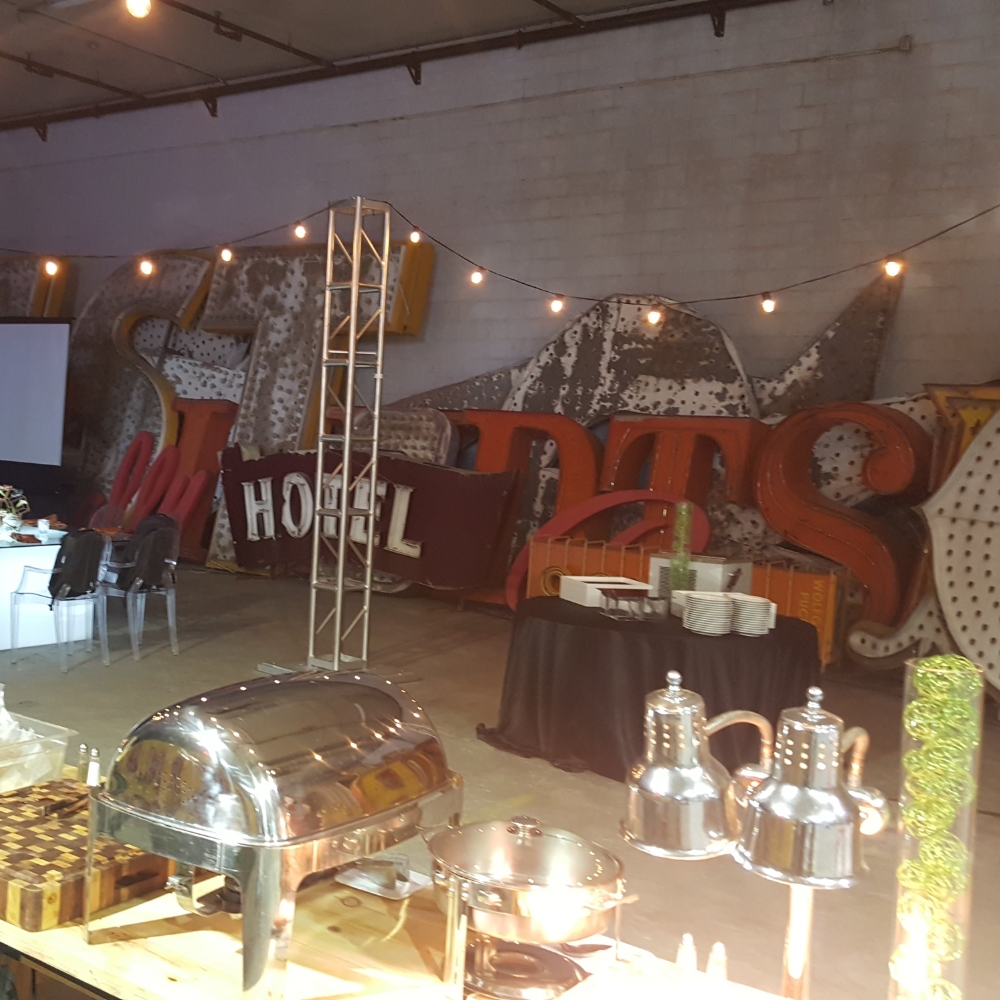 neon_warehouse_catering_preparation
